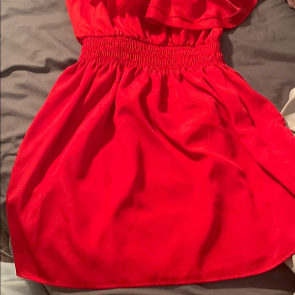 One shoulder flirty red dress - Picture 2 of 4
